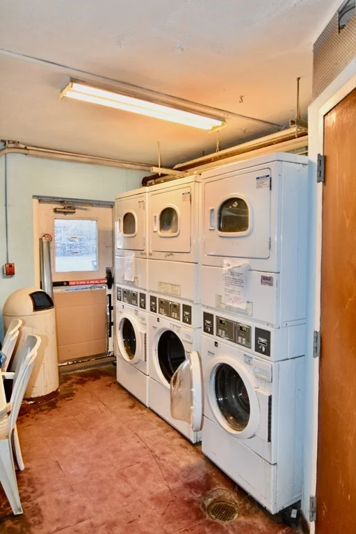 1 bed, 1 bath apartment for rent at 10 Linda Ln Unit 4-4, Dorchester — photo 14 of 14