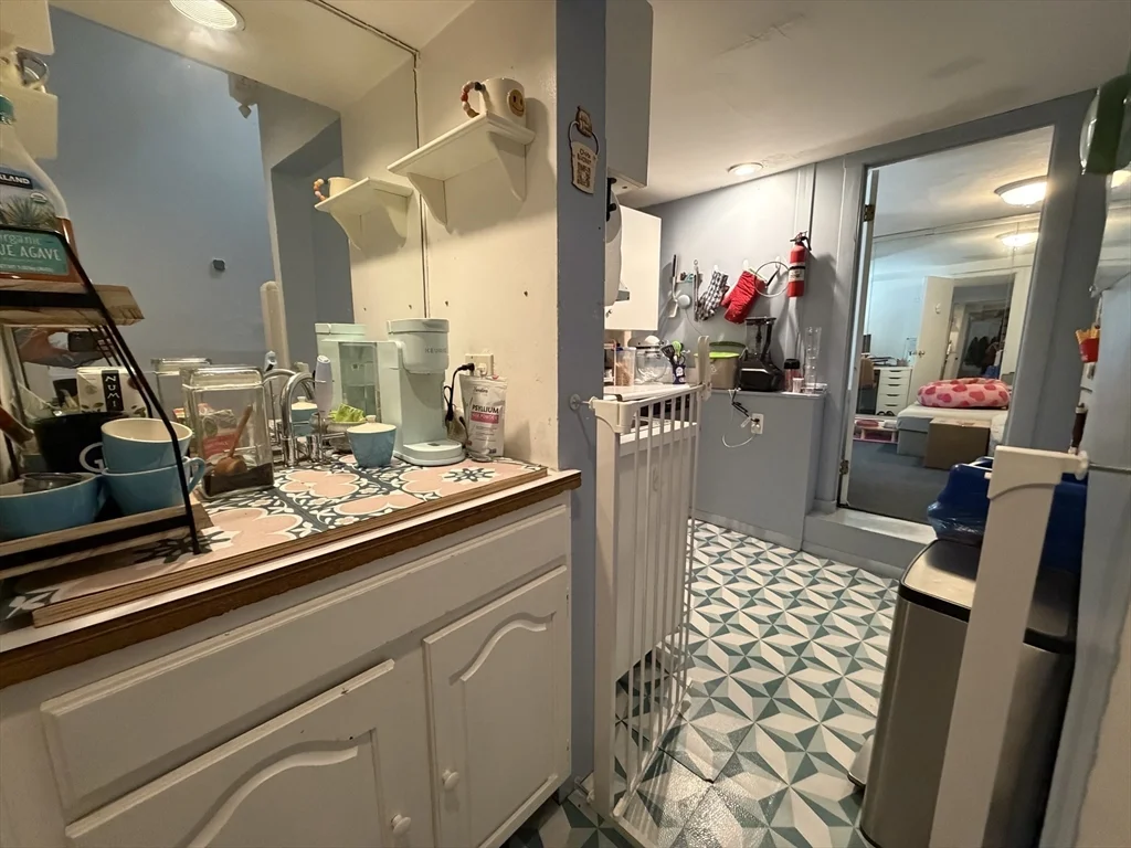 3 bed, 2 bath apartment for rent at 10 Lindall Pl Unit 5, Beacon Hill — photo 17 of 23