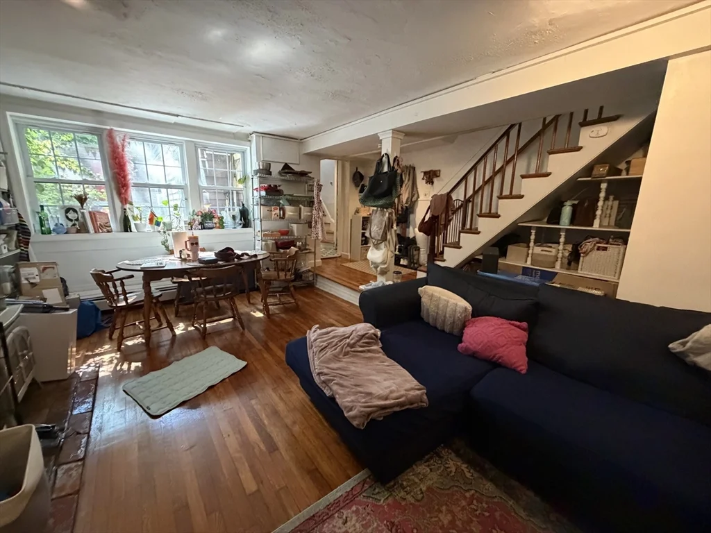 3 bed, 2 bath apartment for rent at 10 Lindall Pl Unit 5, Beacon Hill — photo 21 of 23