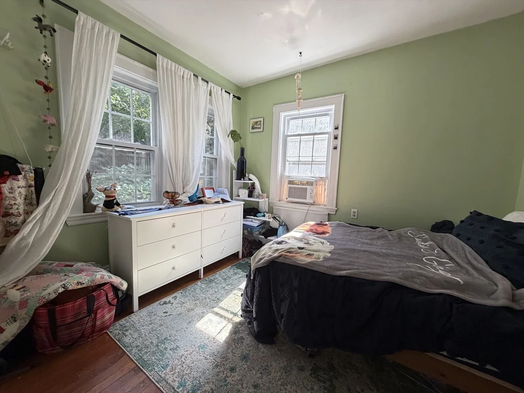 3 bed, 2 bath apartment for rent at 10 Lindall Pl Unit 5, Beacon Hill — photo 9 of 23