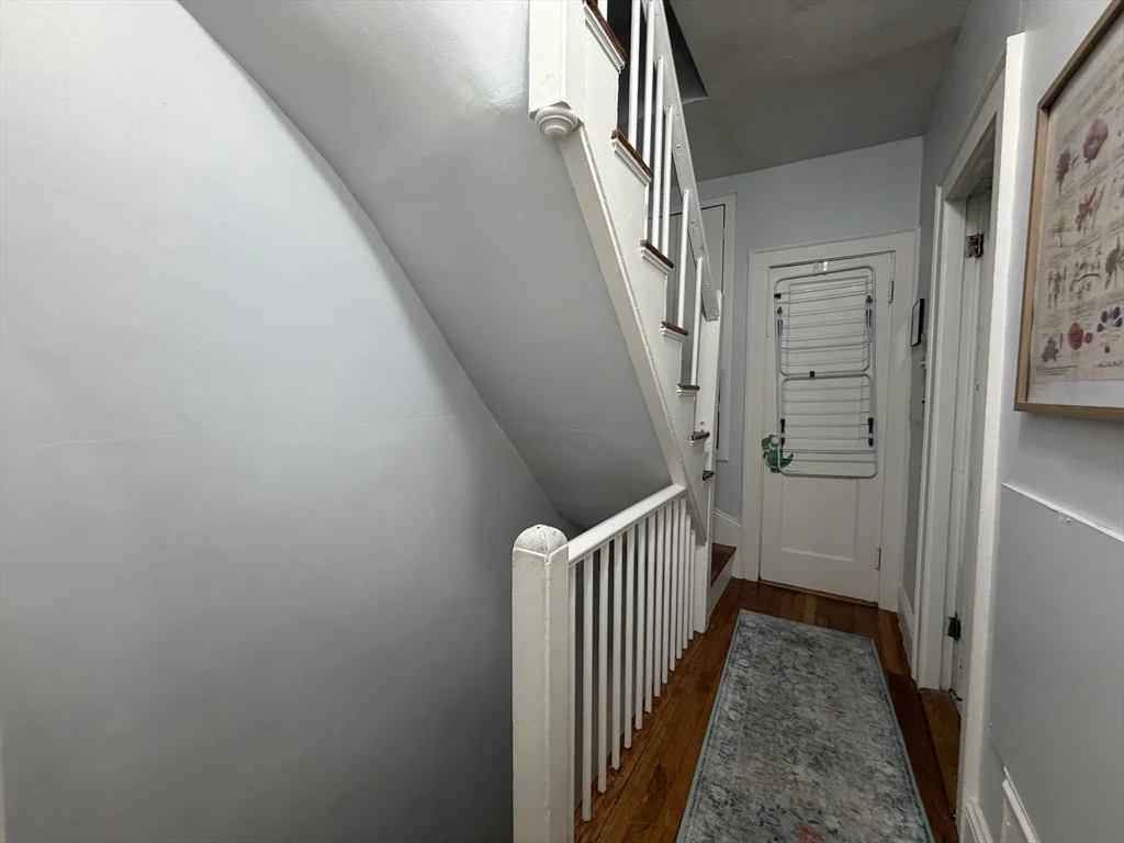 3 bed, 2 bath apartment for rent at 10 Lindall Pl Unit 5, Beacon Hill — photo 12 of 23