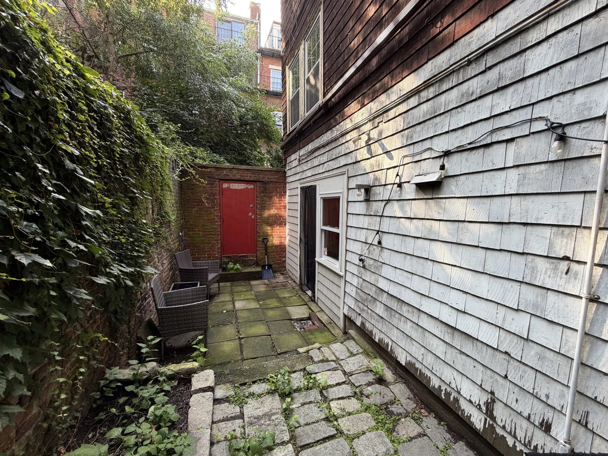 3 bed, 2 bath apartment for rent at 10 Lindall Pl Unit 5, Beacon Hill — photo 10 of 21