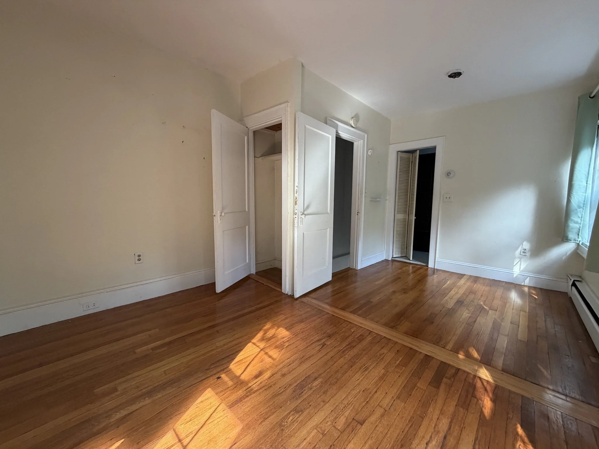3 bed, 2 bath apartment for rent at 10 Lindall Pl Unit 5, Beacon Hill — photo 18 of 21