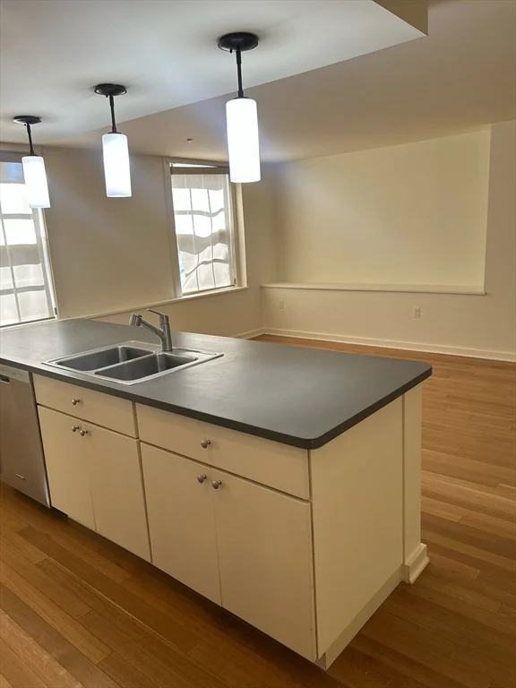 2 bed, 1 bath apartment for rent at 10 Linwood St Unit 1, Roxbury — photo 11 of 12