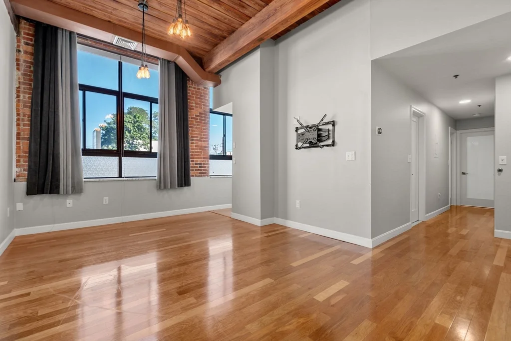 2 bed, 1 bath apartment for rent at 10 Linwood St Unit 111, Malden — photo 4 of 19