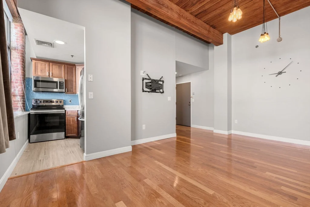 2 bed, 1 bath apartment for rent at 10 Linwood St Unit 111, Malden — photo 5 of 19