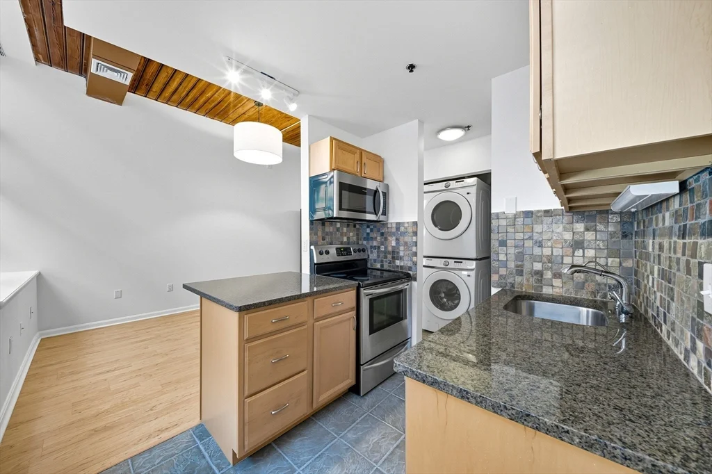 1 bed, 1 bath apartment for rent at 10 Linwood St Unit U106, Faulkner — photo 5 of 27