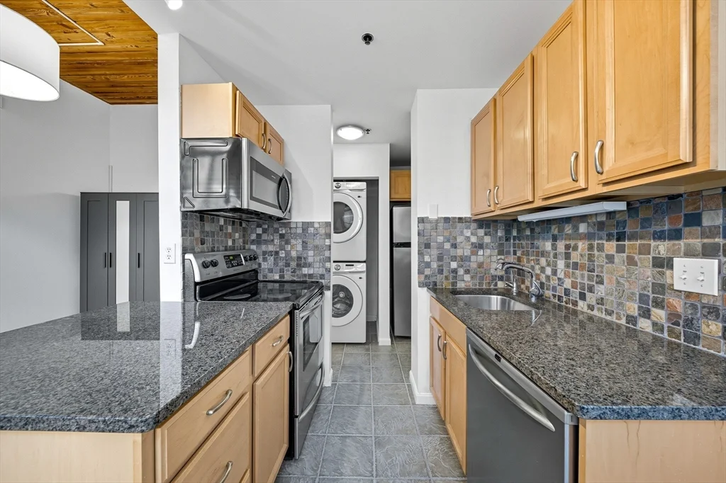 1 bed, 1 bath apartment for rent at 10 Linwood St Unit U106, Faulkner — photo 2 of 27