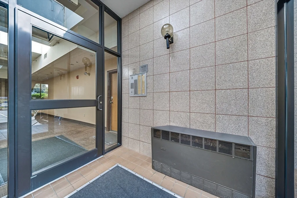 1 bed, 1 bath apartment for rent at 10 Linwood St Unit U106, Faulkner — photo 22 of 27