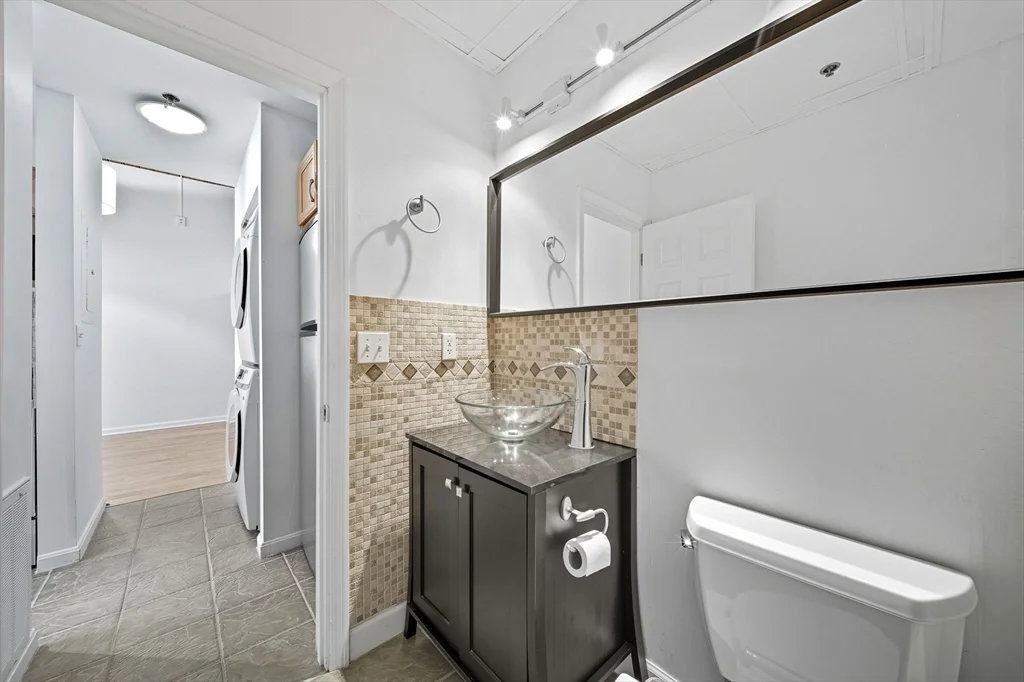 1 bed, 1 bath apartment for rent at 10 Linwood St Unit U106, Faulkner — photo 13 of 27