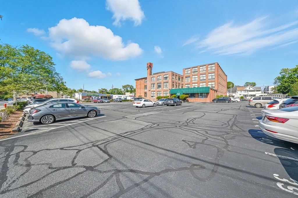 1 bed, 1 bath apartment for rent at 10 Linwood St Unit U106, Faulkner — photo 24 of 27