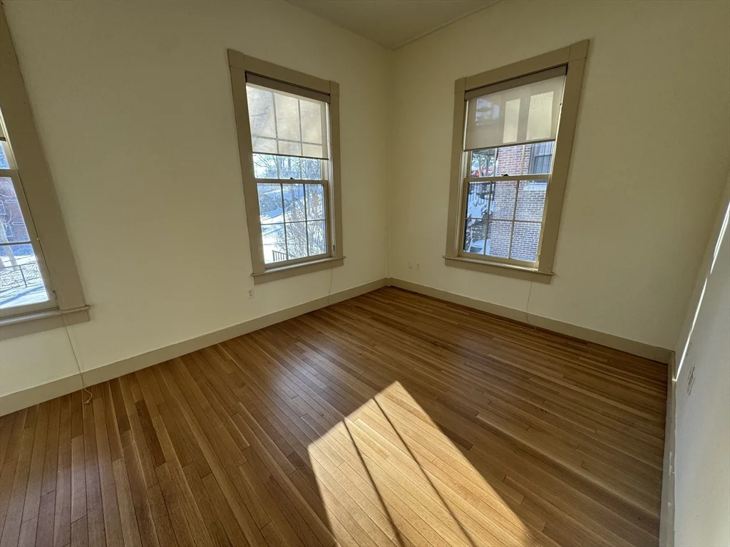 2 bed, 1 bath apartment for rent at 10 Linwood Unit 3, Roxbury — photo 9 of 16