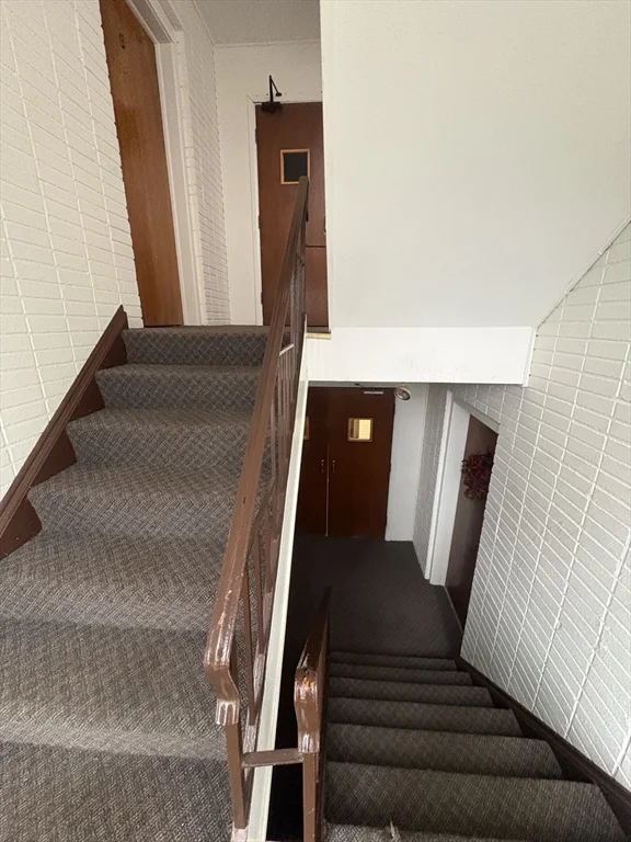 2 bed, 1 bath apartment for rent at 10 Longwood Dr Unit 5, Andover — photo 2 of 16
