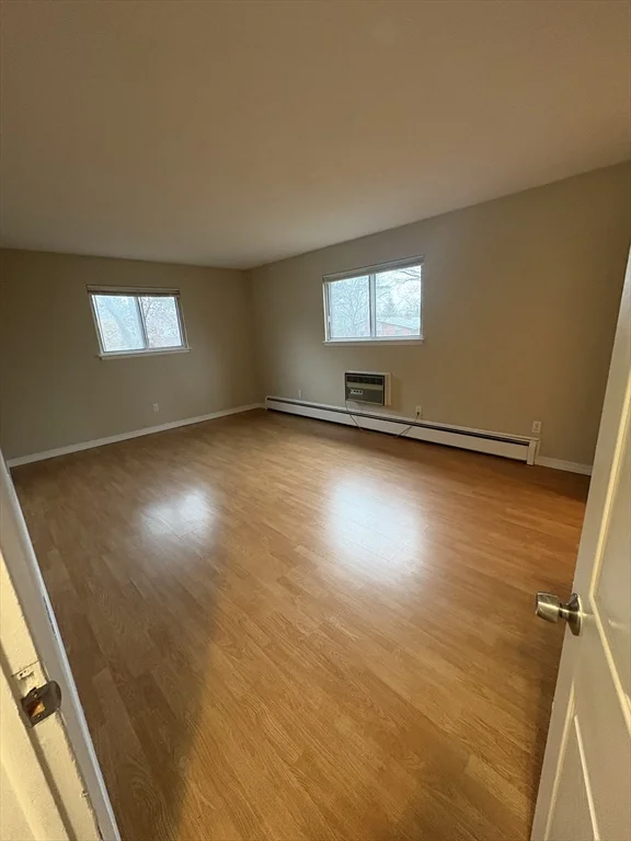 2 bed, 1 bath apartment for rent at 10 Longwood Dr Unit 5, Andover — photo 9 of 16
