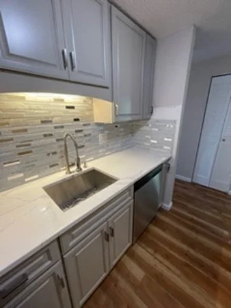 2 bed, 1 bath apartment for rent at 10 Longworth Ave Unit 24, Brockton — photo 7 of 34