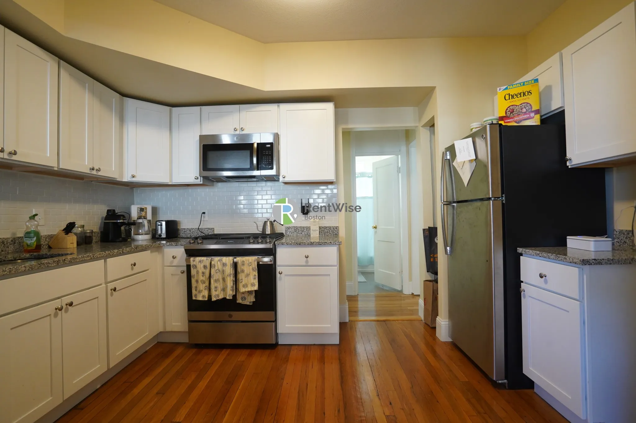 3 bed, 1 bath apartment for rent at 10 Lorraine Ter Unit 3, Allston — photo 4 of 20