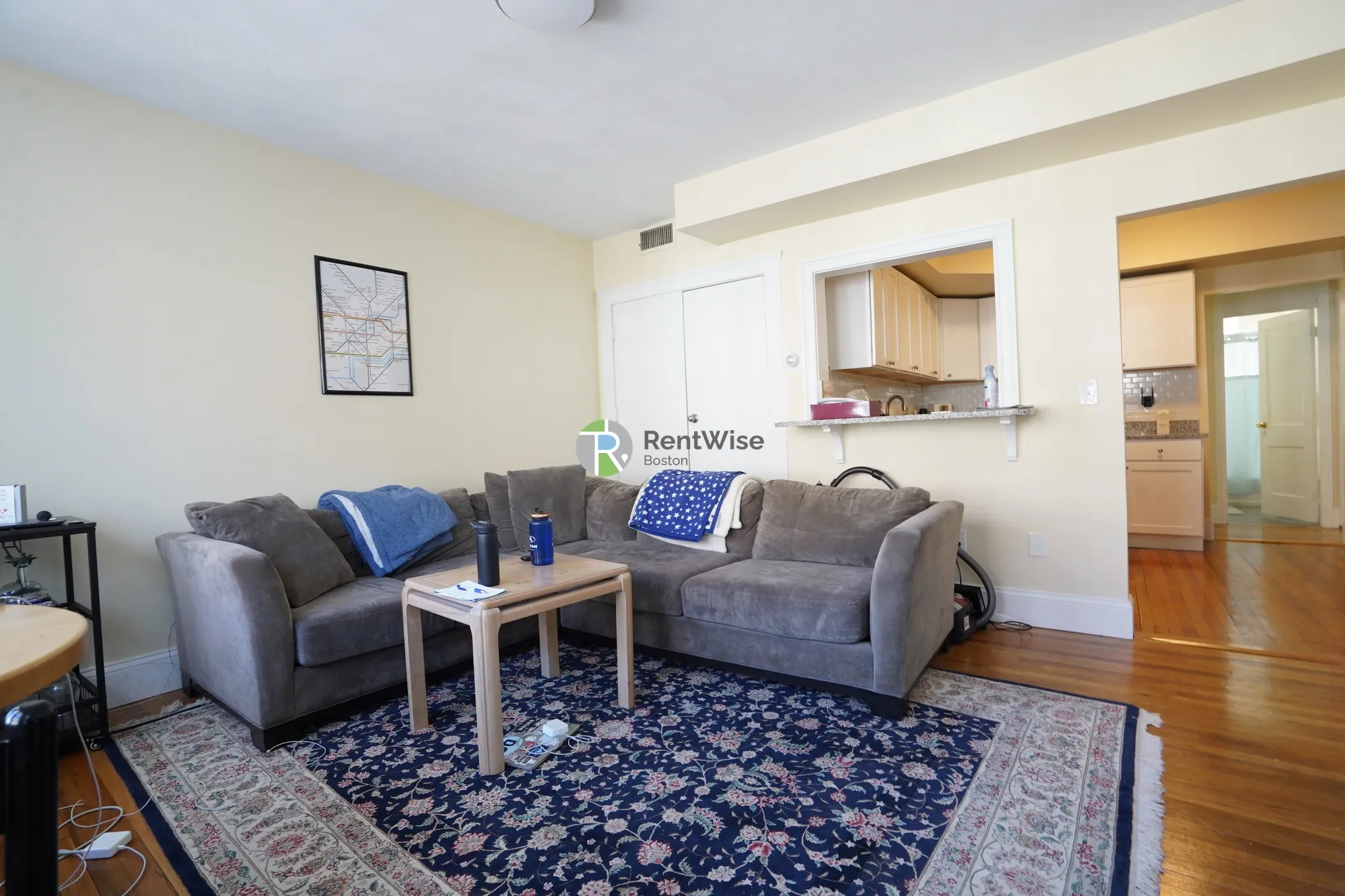 3 bed, 1 bath apartment for rent at 10 Lorraine Ter Unit 3, Allston — photo 3 of 20