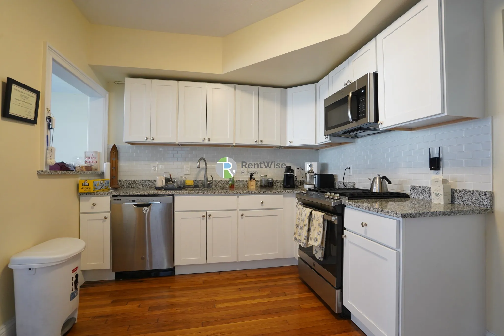 3 bed, 1 bath apartment for rent at 10 Lorraine Ter Unit 3, Allston — photo 5 of 20