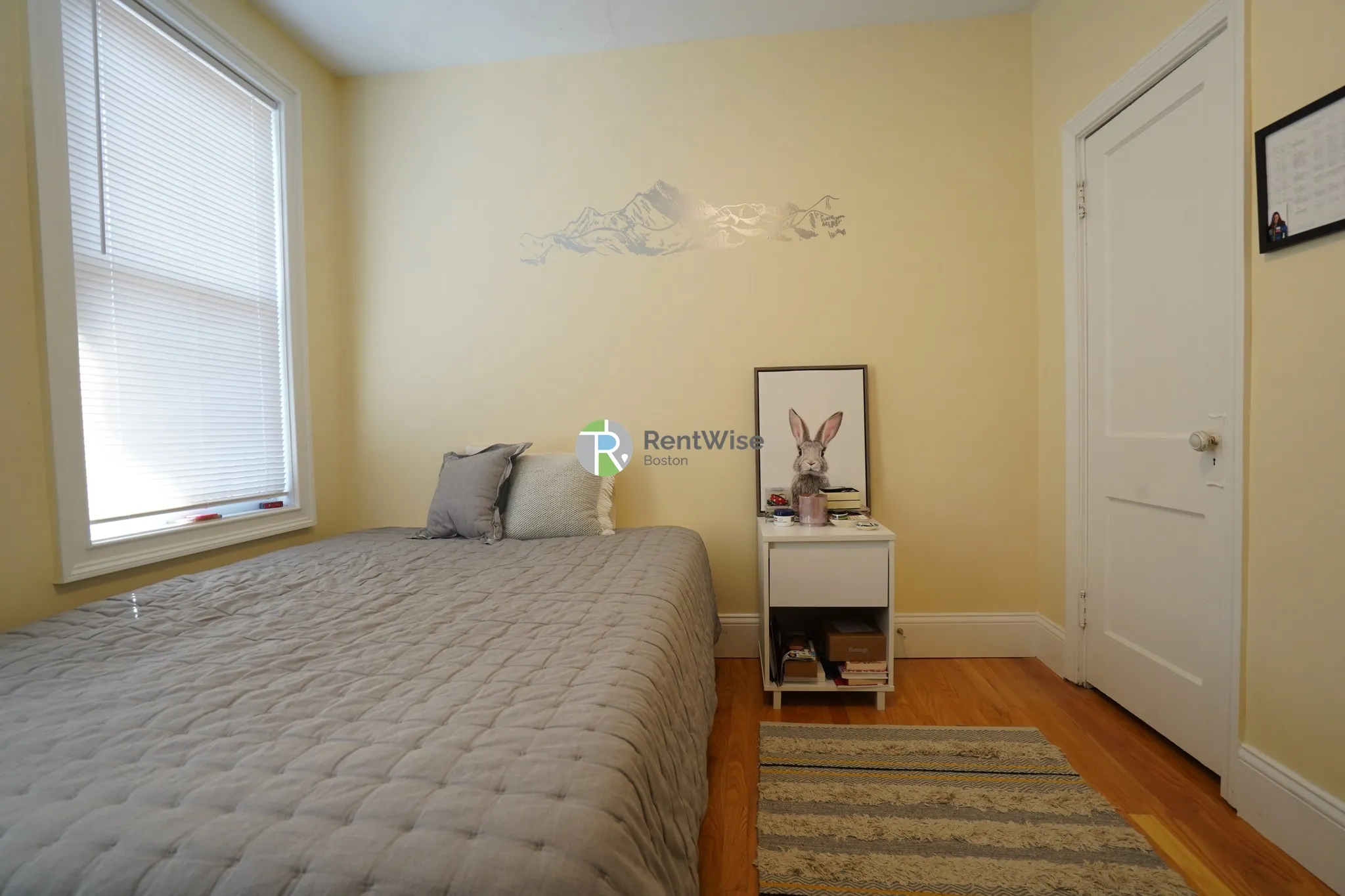 3 bed, 1 bath apartment for rent at 10 Lorraine Ter Unit 3, Allston — photo 12 of 20