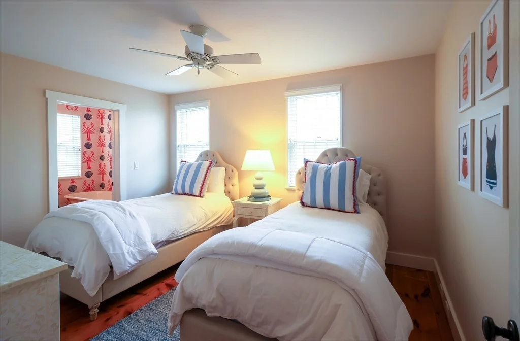 7 bed, 4+ bath apartment for rent at 10 Lyon St, Nantucket — photo 11 of 23