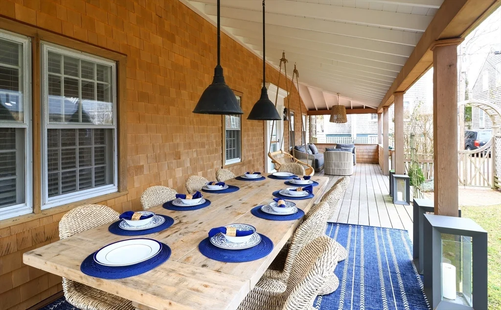 7 bed, 4+ bath apartment for rent at 10 Lyon St Unit _, Nantucket (vil) — photo 7 of 41