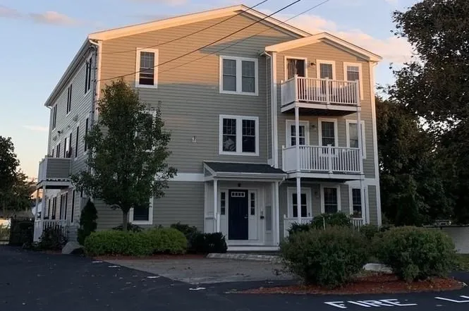 1 bed, 2 bath apartment for rent at 10 Malta St Unit 6, Hull — photo 15 of 15