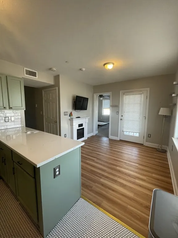 1 bed, 2 bath apartment for rent at 10 Malta St Unit 6, Hull — photo 6 of 15