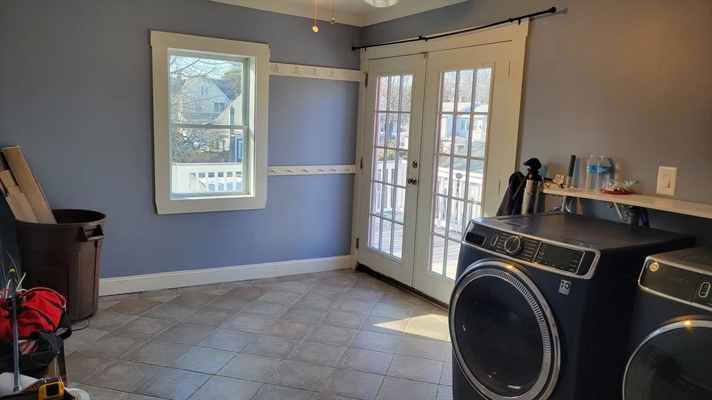 3 bed, 2 bath apartment for rent at 10 Marion St Unit 2, Hudson — photo 7 of 29
