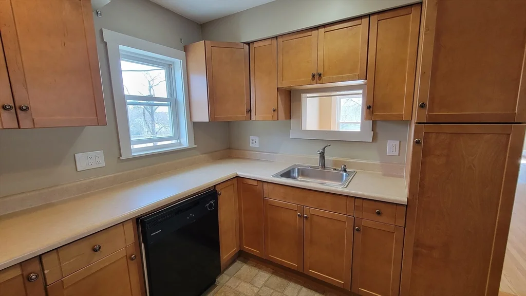 3 bed, 2 bath apartment for rent at 10 Marion St Unit 2, Hudson — photo 10 of 29