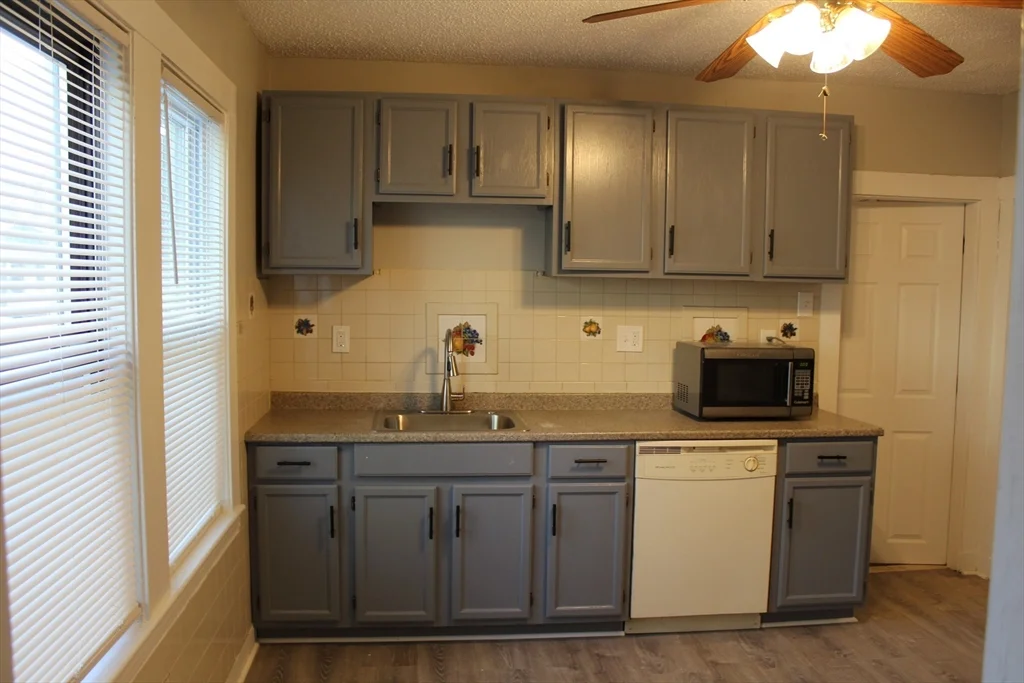 3 bed, 1 bath apartment for rent at 10 Mattakeeset St Unit 10, Mattapan — photo 5 of 8