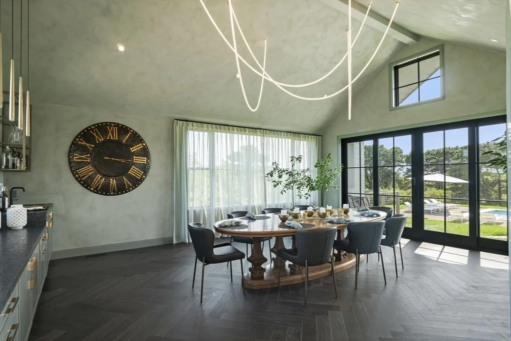 6 bed, 4+ bath apartment for rent at 10 Maxey Pond Rd, Nantucket — photo 20 of 35