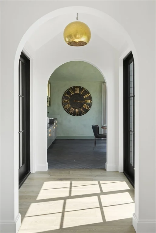 6 bed, 4+ bath apartment for rent at 10 Maxey Pond Rd, Nantucket — photo 19 of 35