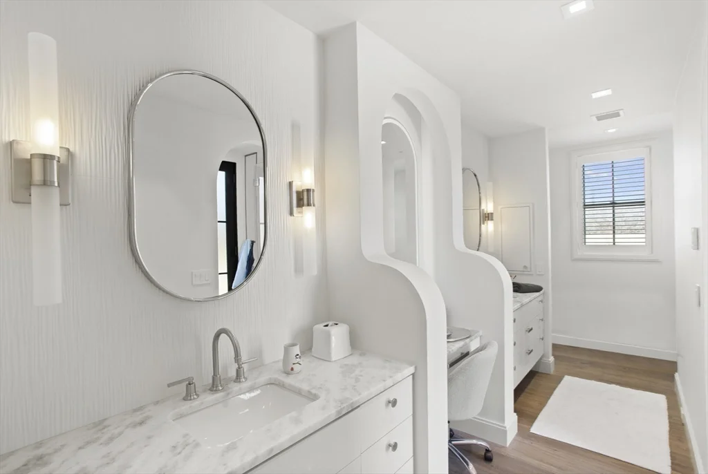 6 bed, 4+ bath apartment for rent at 10 Maxey Pond Rd, Nantucket — photo 26 of 35