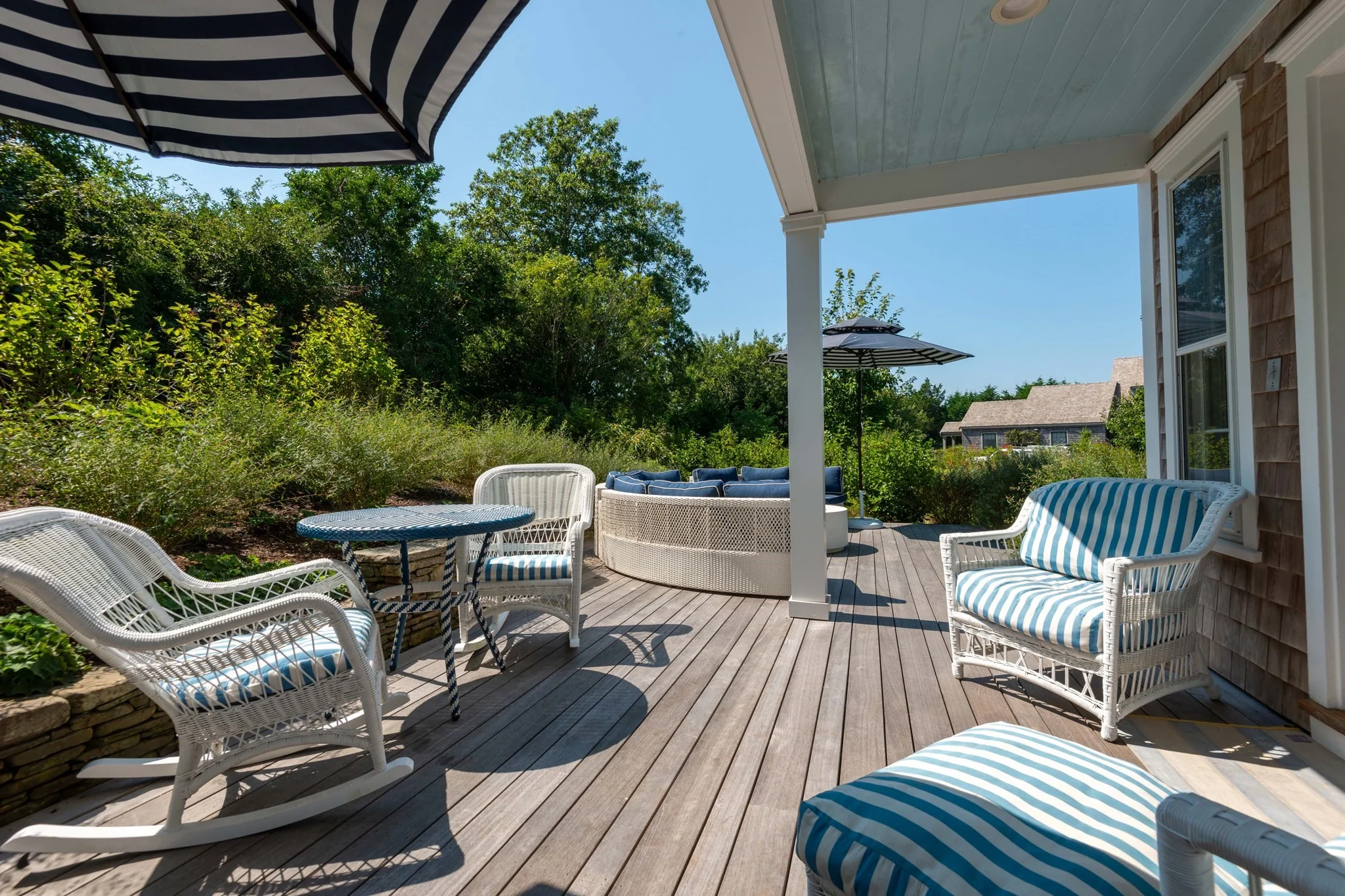 8+ bed, 4+ bath apartment for rent at 10 Mayhew, Nantucket — photo 37 of 42