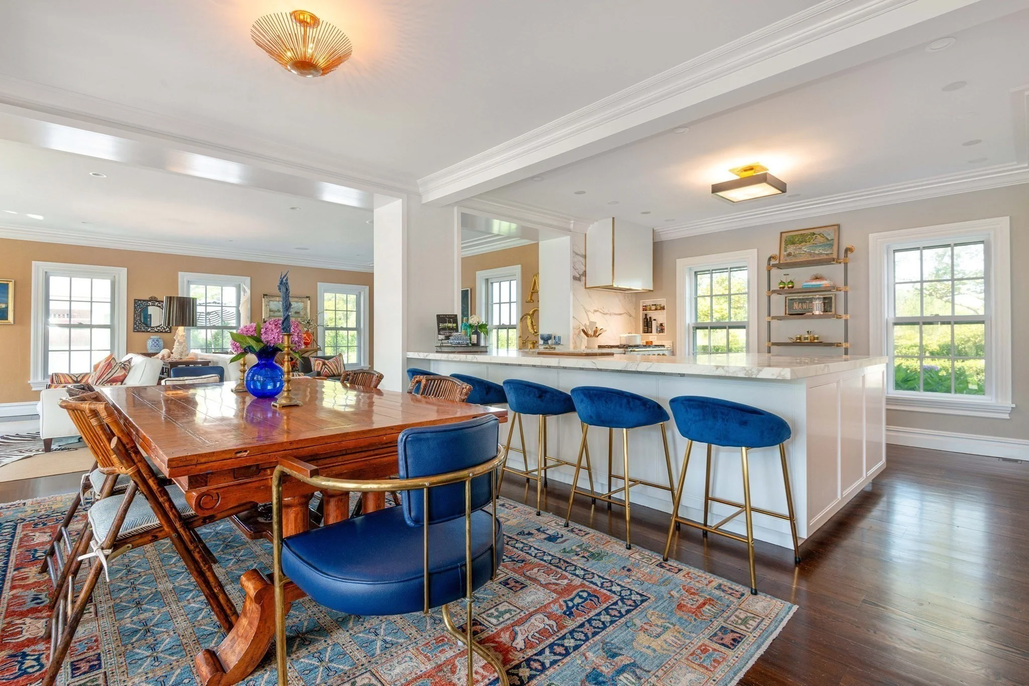 8+ bed, 4+ bath apartment for rent at 10 Mayhew, Nantucket — photo 4 of 42