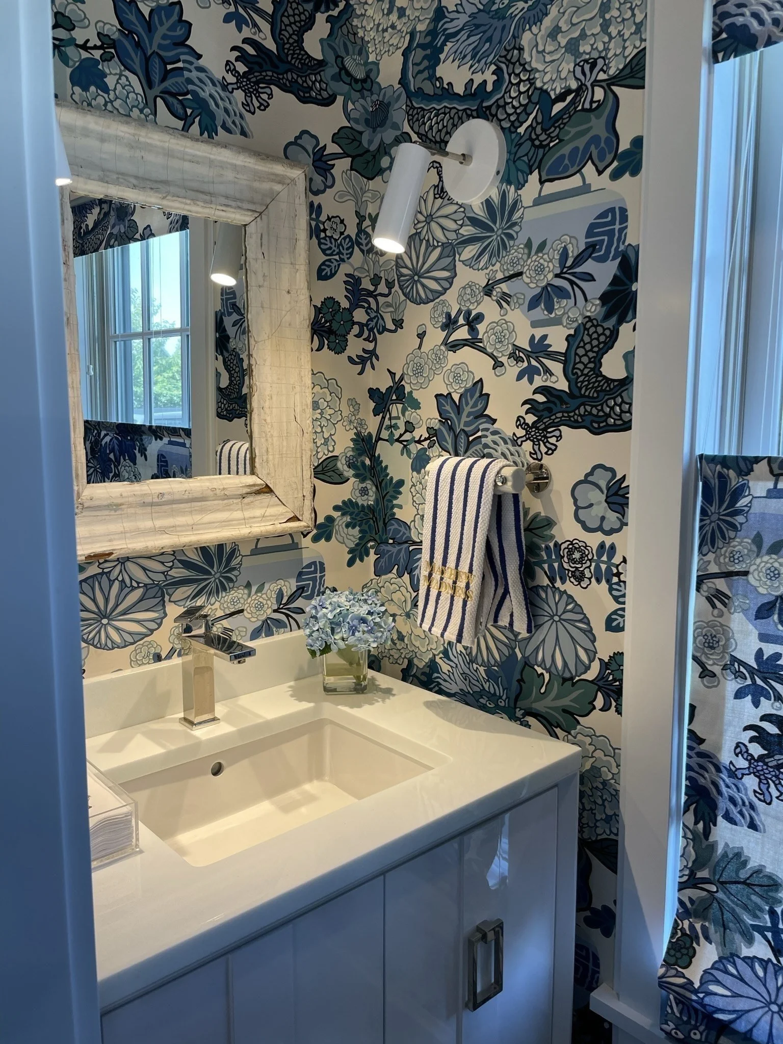 8+ bed, 4+ bath apartment for rent at 10 Mayhew, Nantucket — photo 11 of 42