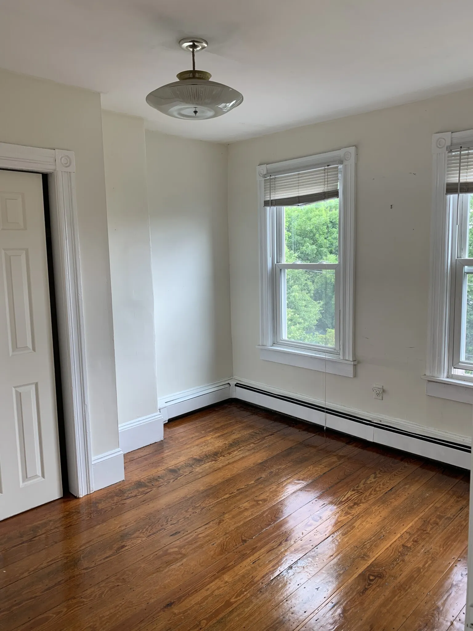 2 bed, 1 bath apartment for rent at 10 Mead St Unit 3A, Allston — photo 5 of 6