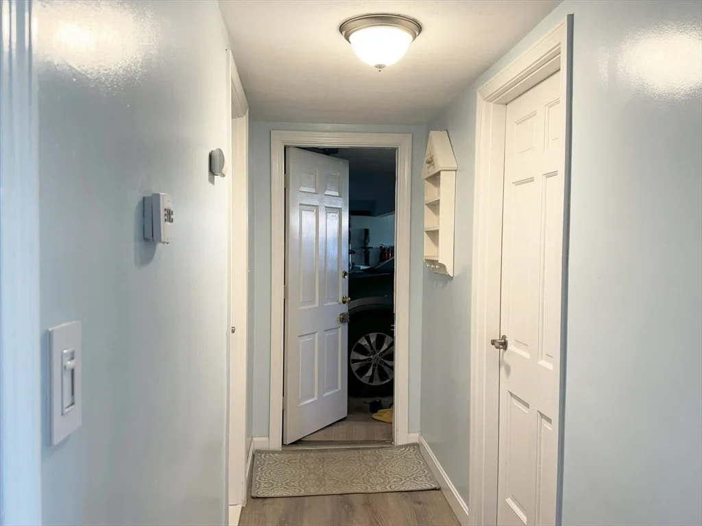 3 bed, 2 bath apartment for rent at 10 Meadowview Rd, Wayland — photo 30 of 33