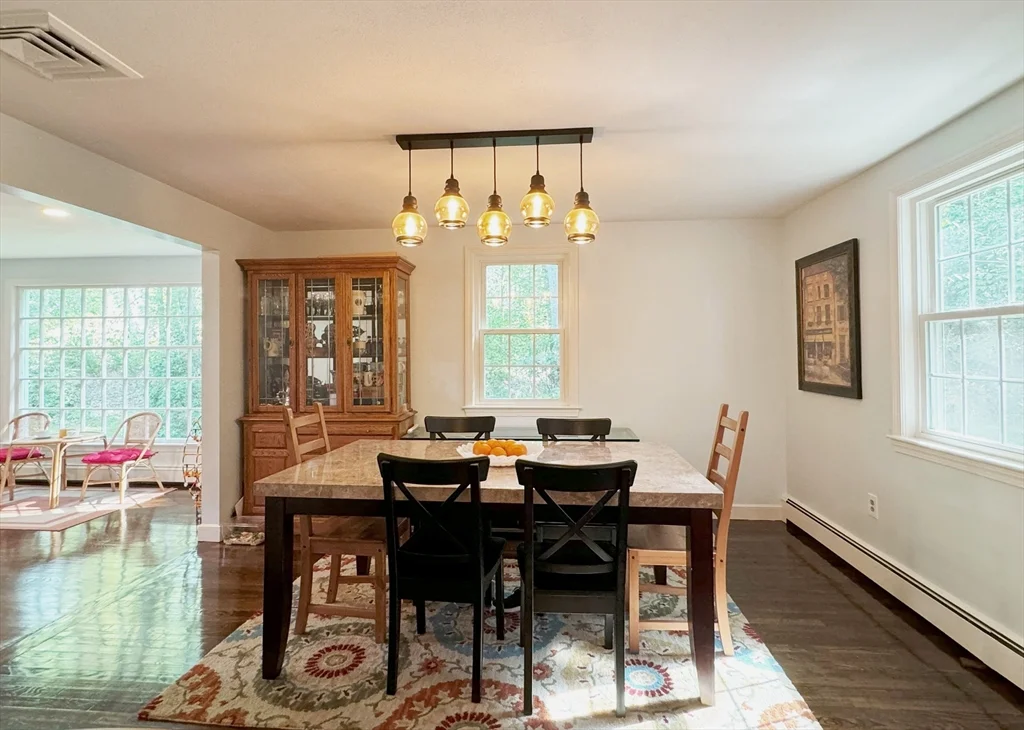 3 bed, 2 bath apartment for rent at 10 Meadowview Rd, Wayland — photo 11 of 33