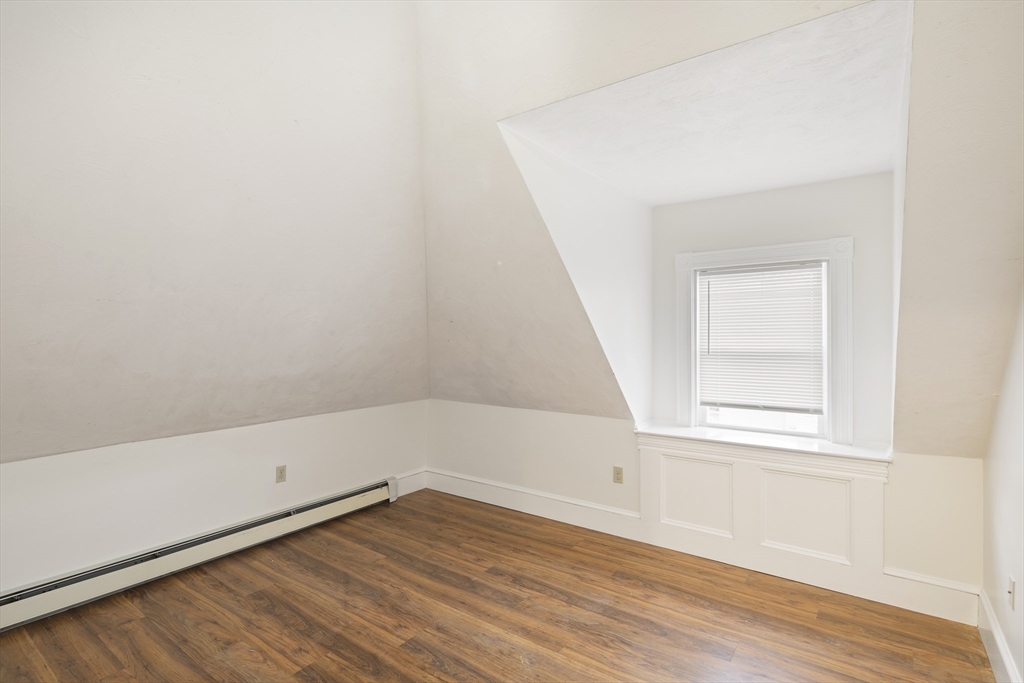 3 bed, 1 bath apartment for rent at 10 Mechanic St Unit 1/2, Attleboro — photo 9 of 14