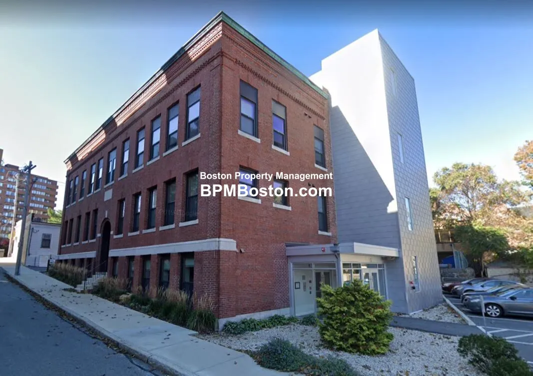 1 bed, 1 bath apartment for rent at 10 Merrymount Ave Unit 306, Wollaston — photo 3 of 5