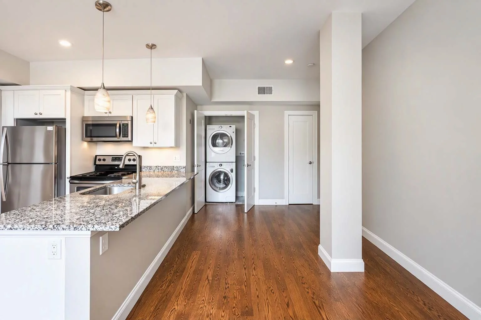 1 bed, 1 bath apartment for rent at 10 Merrymount Rd Unit 105, Quincy — photo 3 of 9
