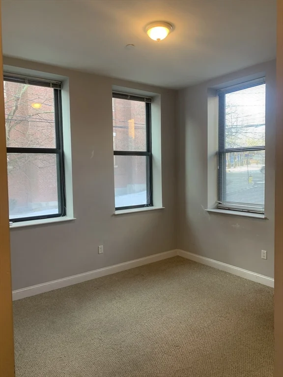 2 bed, 2 bath apartment for rent at 10 Merrymount Rd Unit 203, Quincy — photo 3 of 9