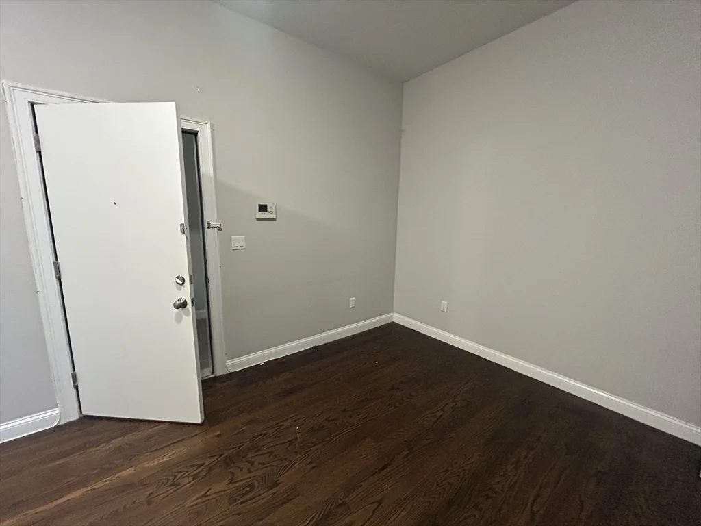 1 bed, 1 bath apartment for rent at 10 Merrymount Rd Unit 405, Quincy — photo 3 of 11