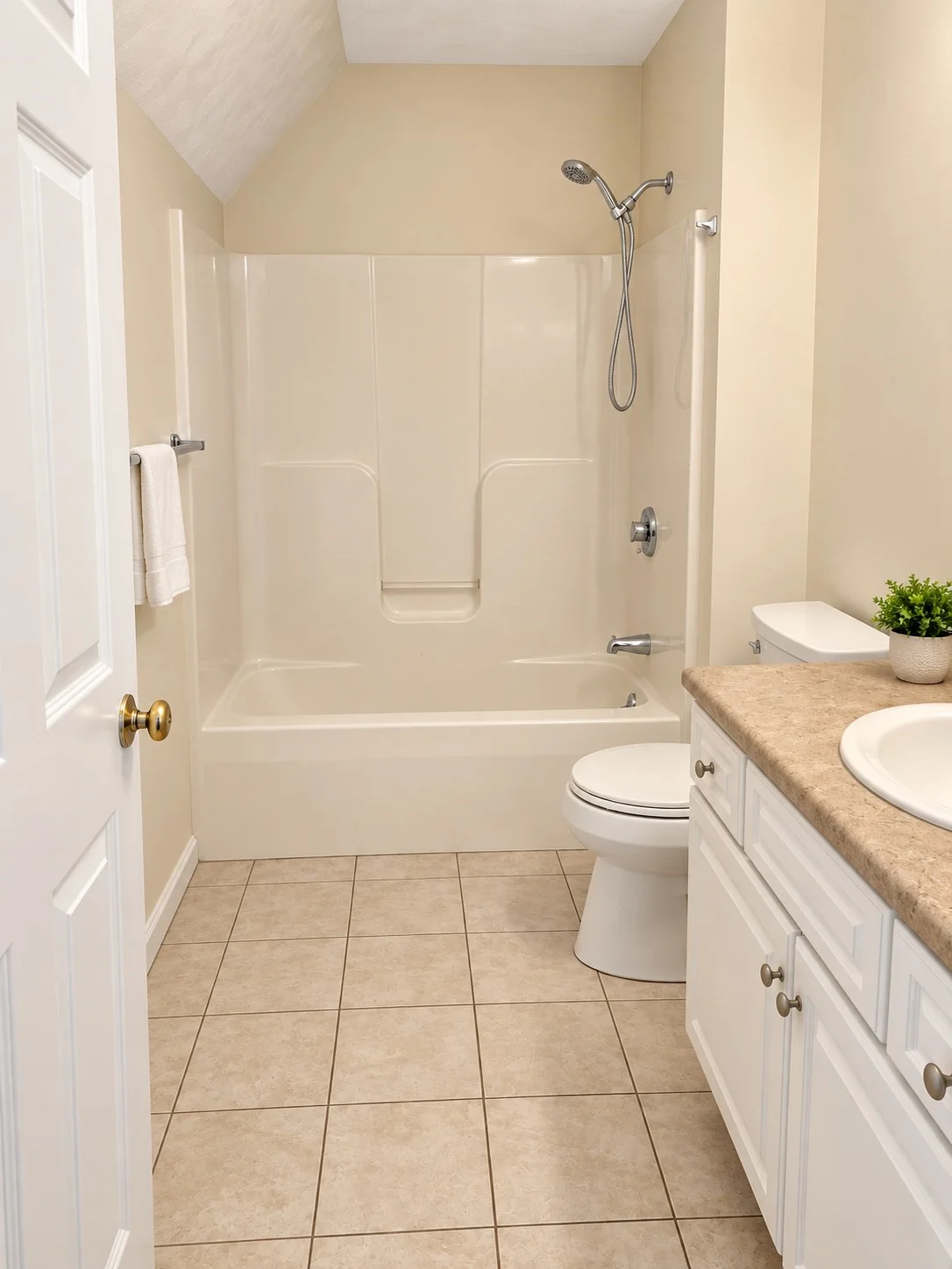 1 bed, 1 bath apartment for rent at 10 Middlesex Ave Unit 6, Wilmington — photo 4 of 6