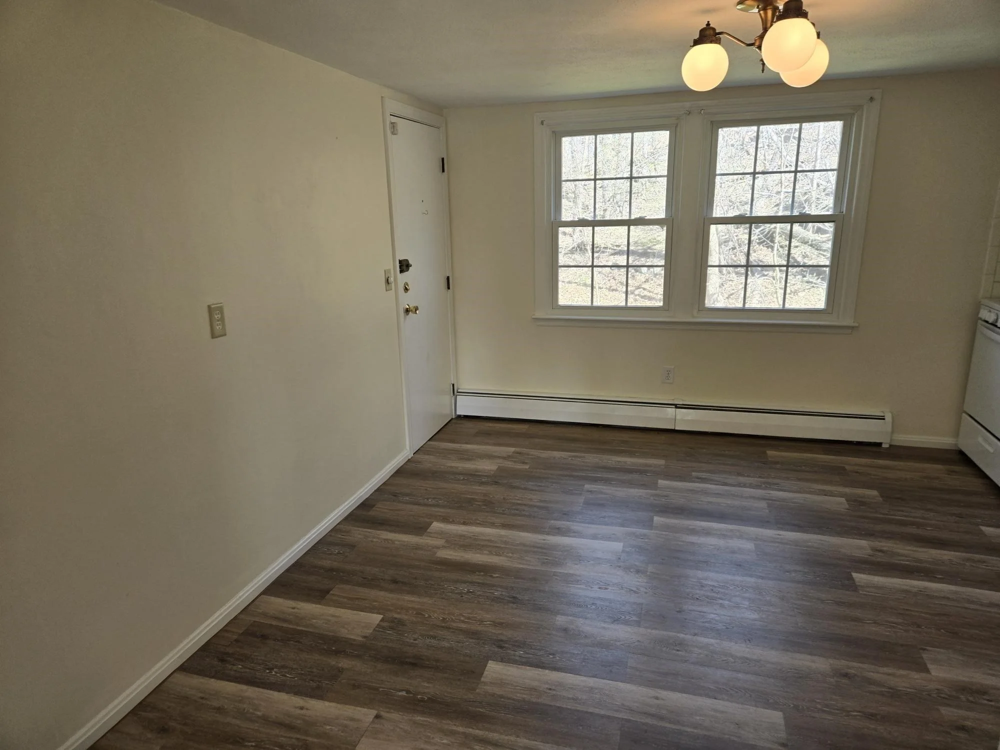 2 bed, 1 bath apartment for rent at 10 Mikles Standish Dr Unit 6, Bradford — photo 5 of 17