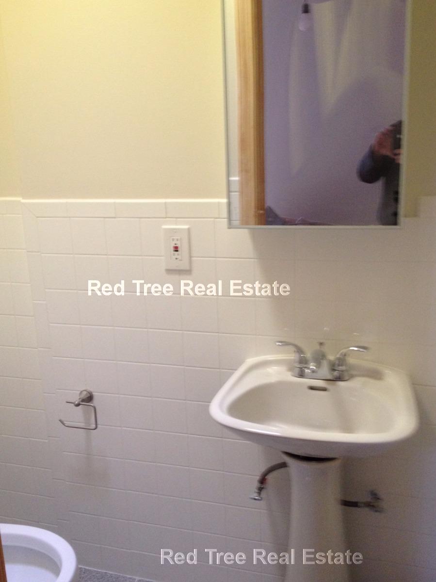 5 bed, 2 bath apartment for rent at 10 Moreland St Unit 1, Roxbury — photo 21 of 21
