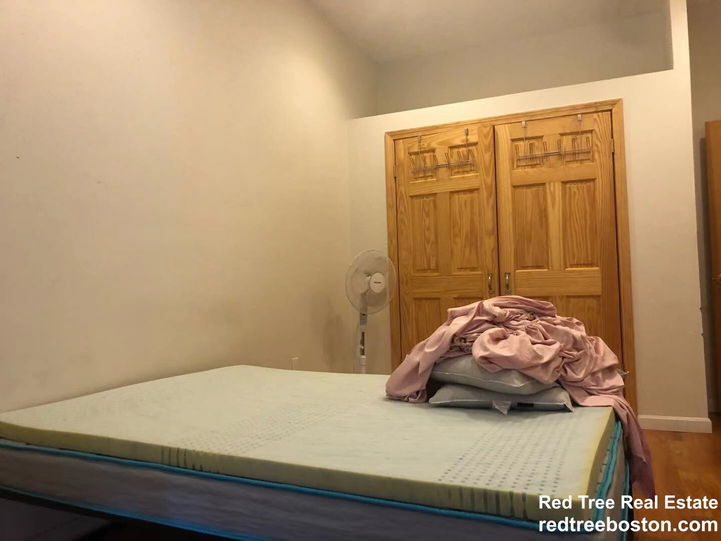 5 bed, 2 bath apartment for rent at 10 Moreland St Unit 1, Roxbury — photo 1 of 21