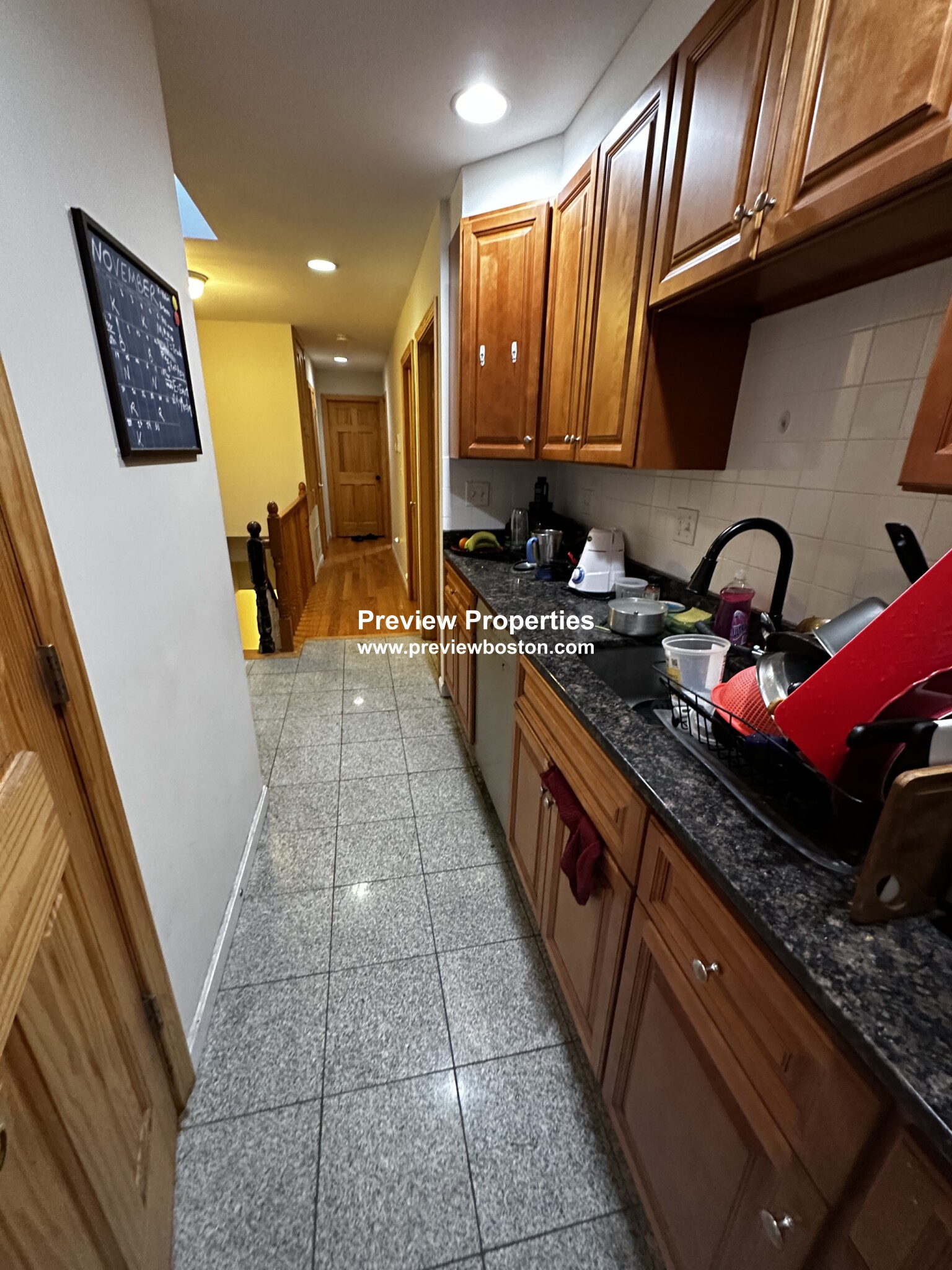 4 bed, 1.5 bath apartment for rent at 10 Moreland Unit 2P, Roxbury — photo 6 of 18