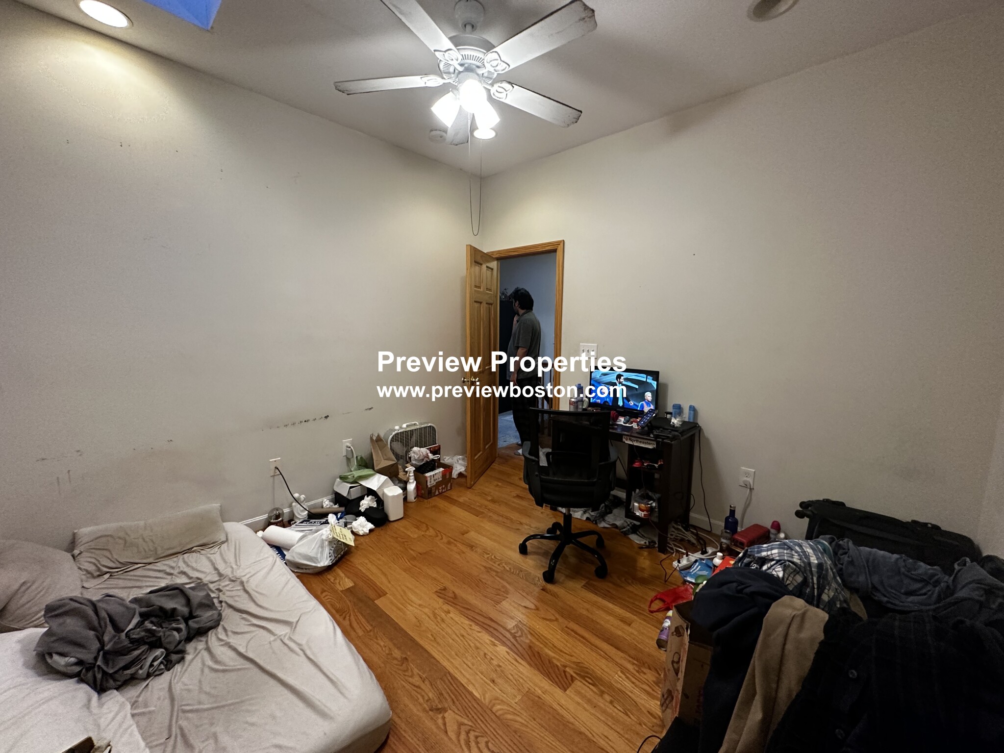 4 bed, 1.5 bath apartment for rent at 10 Moreland Unit 2P, Roxbury — photo 8 of 18